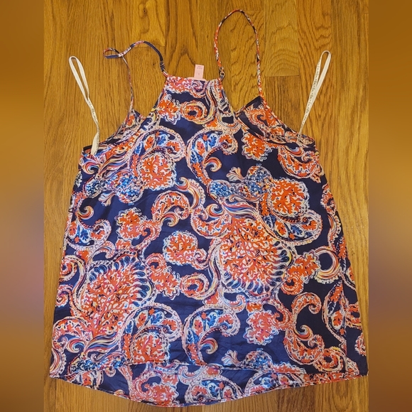 Lilly Pulitzer - Picture 4 of 5